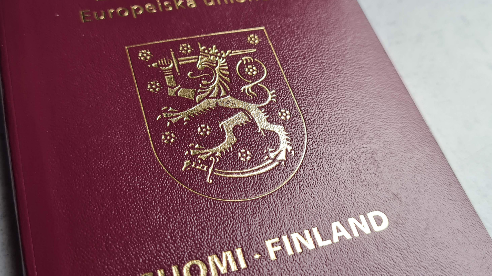 Suomen passin kansi / Finnischer Reisepass