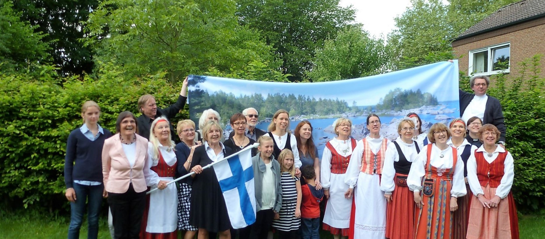 Avaa kuva isommaksi Lukasseurakunta ja Münsterin suomalainen seurakunta juhlivat 40vuotisjuhlaa Kuva Paula Dierig