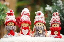 Kauneimmat joululaulut / Die schönsten finnischen Weihnachtslieder joulutonttuja lumisateessa