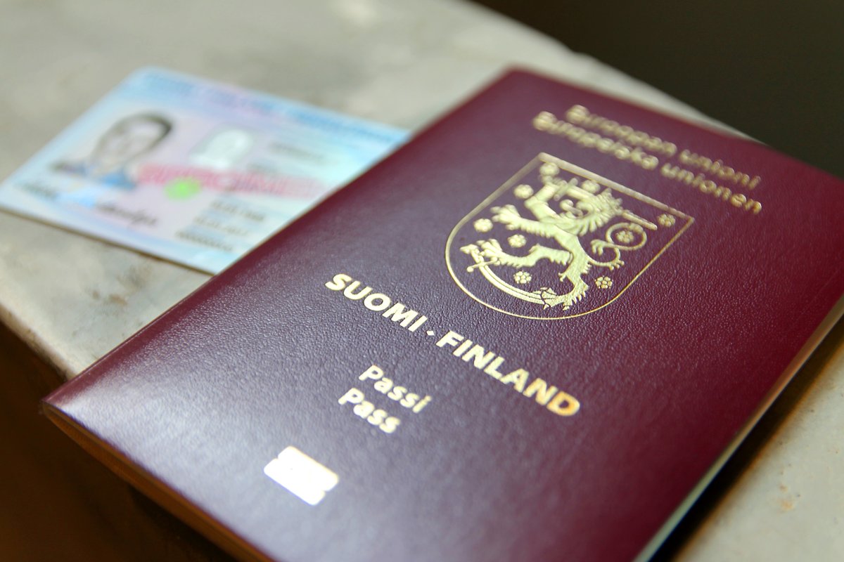 Suomen passi ja henkilökortti